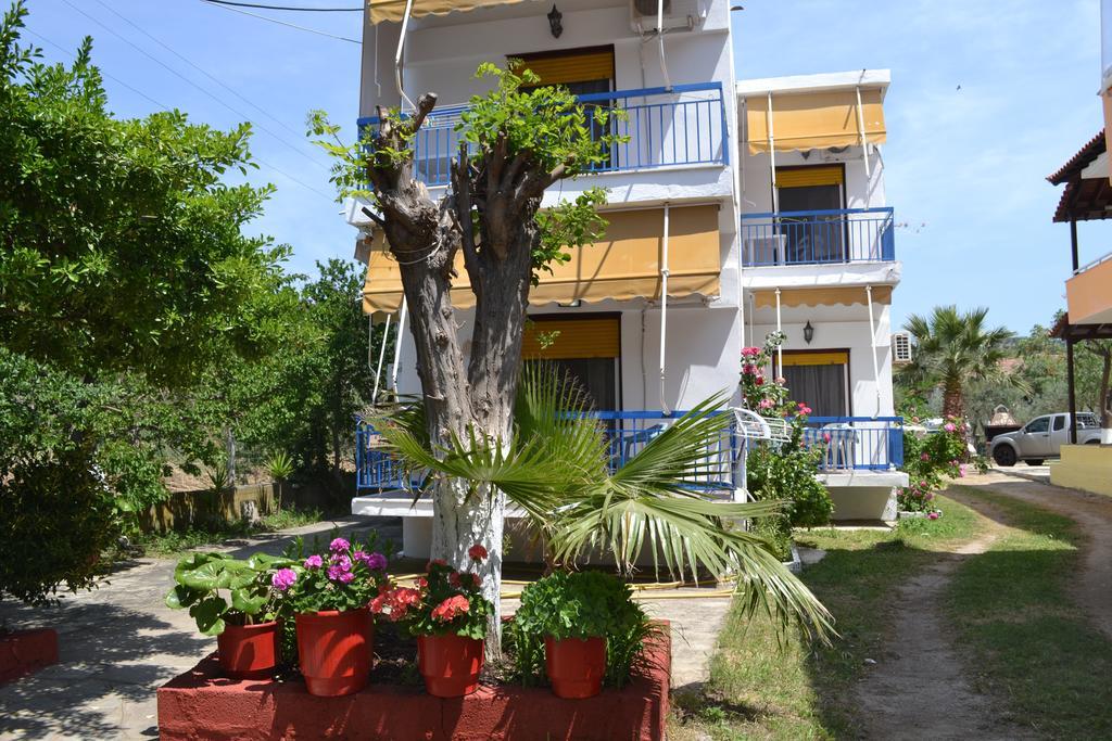 House Souzanna * Торони