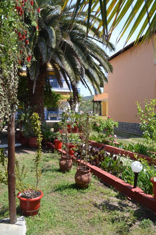 House Souzanna * Торони