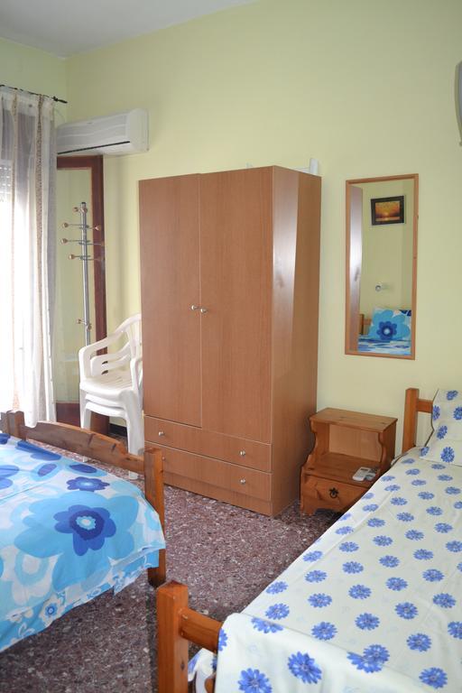 House Souzanna Торони